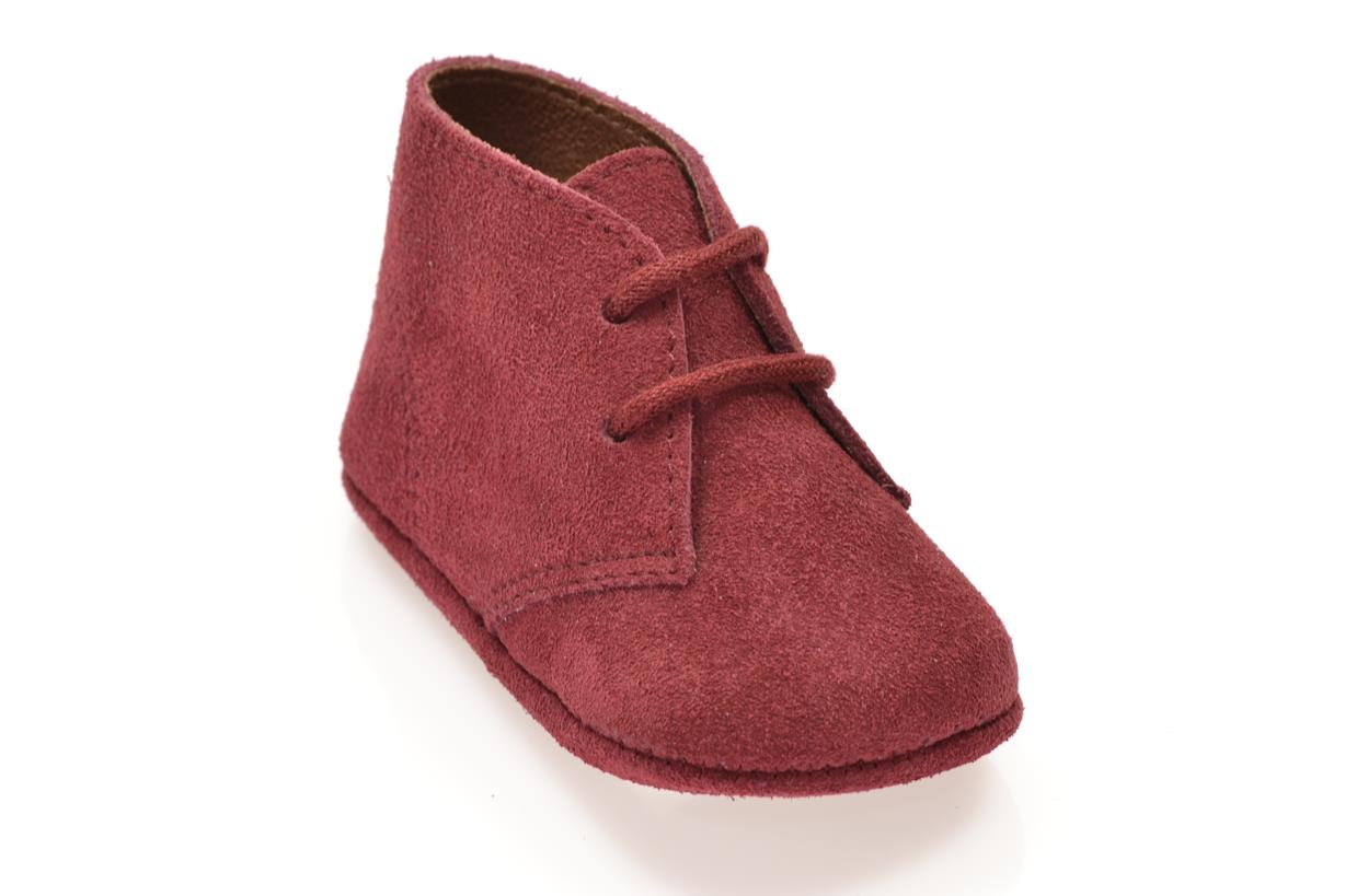 Botita Serraje burdeos con cordones. Tallas 16 a 20.