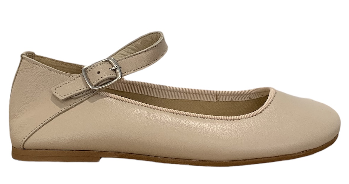 Mercedita en piel beige con hebilla