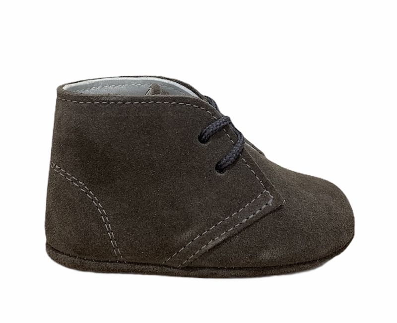 Botita con serraje gris con cordones CHUCHES