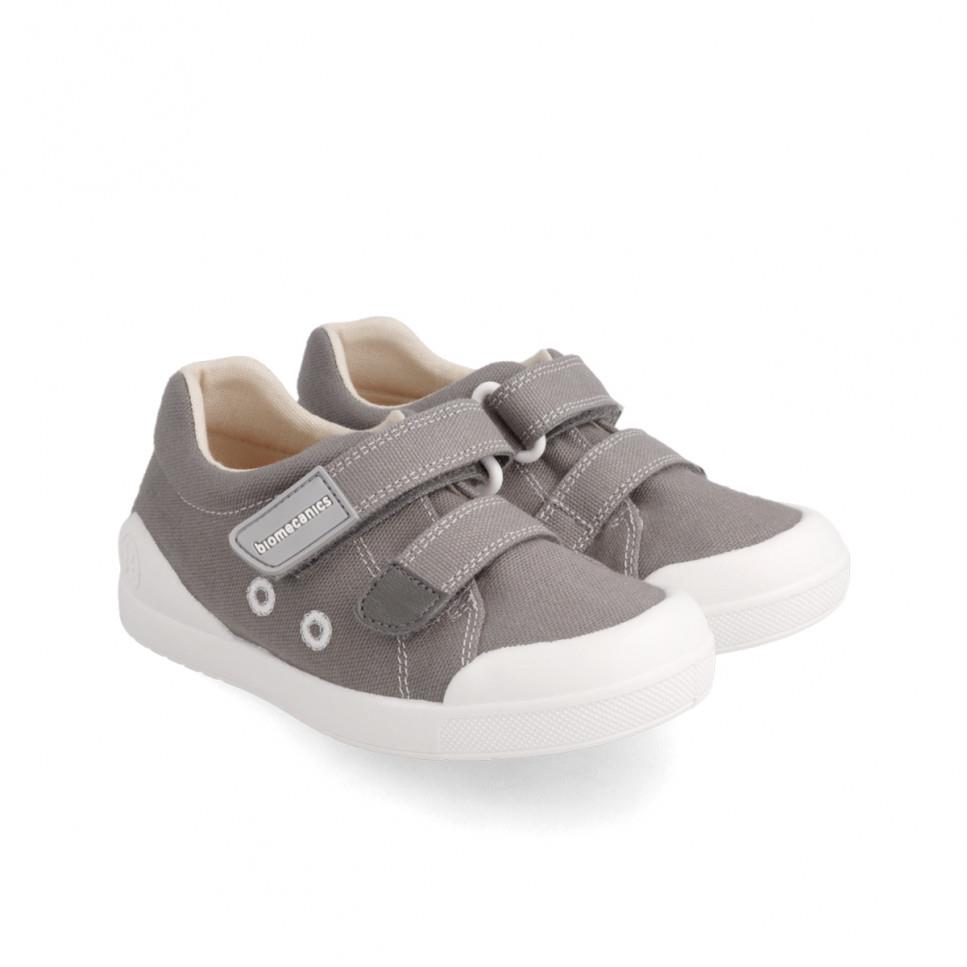 Zapatilla de lona gris con velcro BIOMECANICS