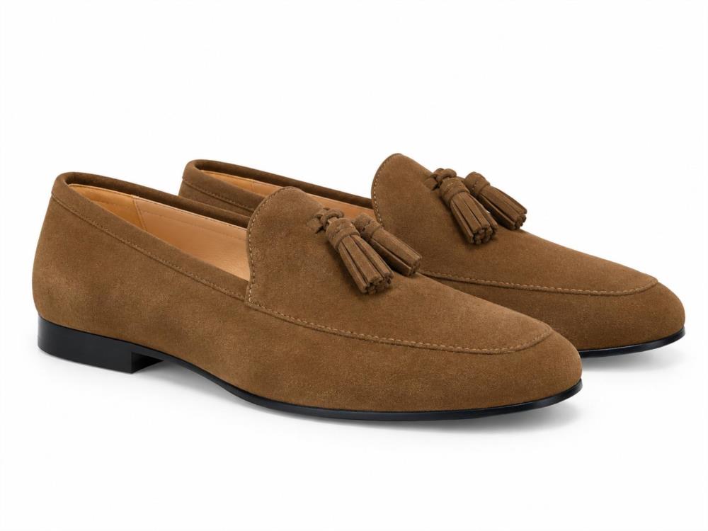 Mocasín de ante camel con borla 