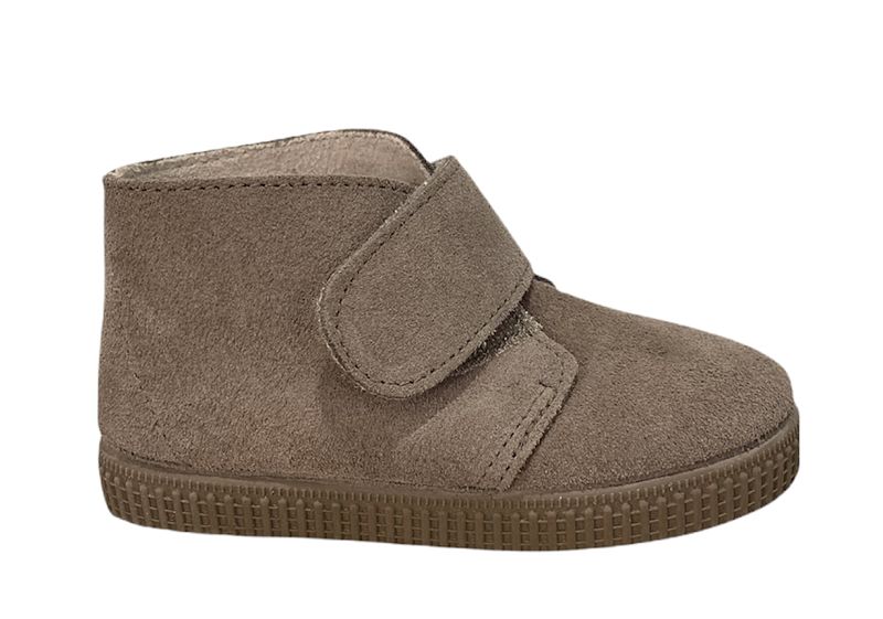 Botita de serraje taupe con velcro