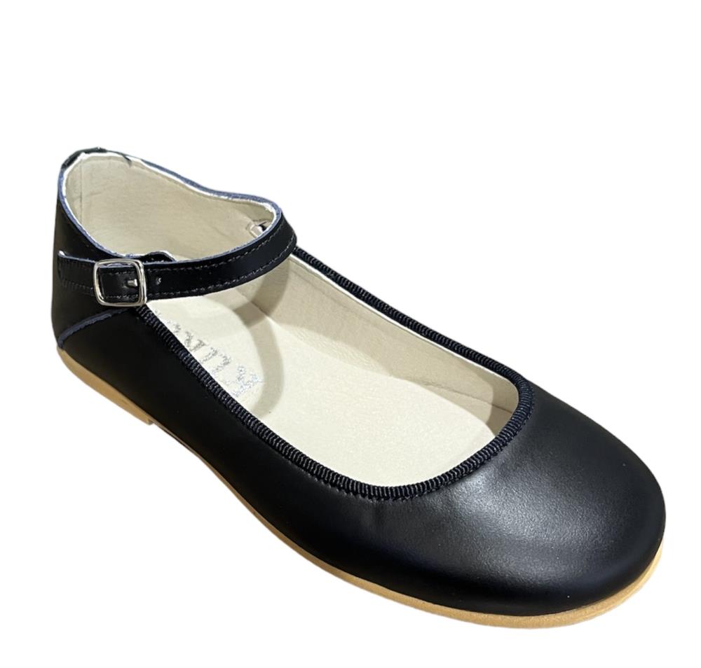 Mercedita en piel azul marino